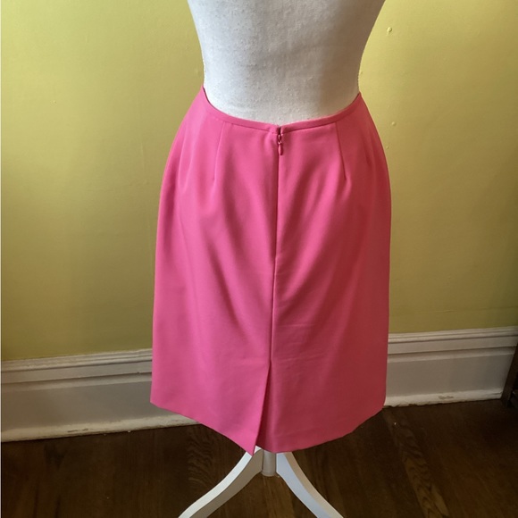 Kasper Pretty Pink 2 Piece Suit Size 8P - Picture 9 of 16